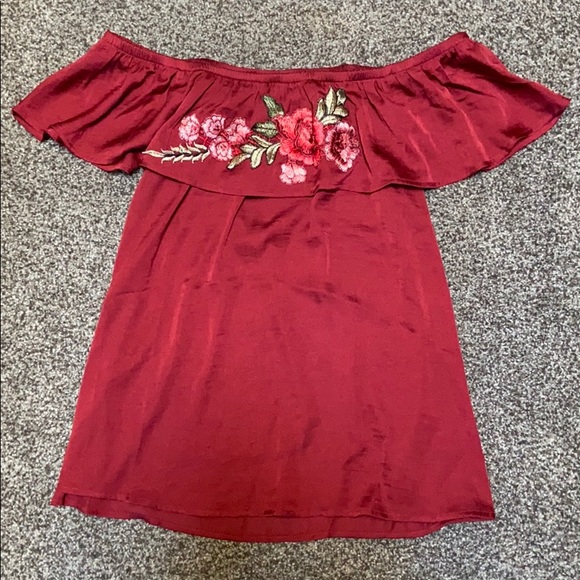 Maurices Tops - Off the shoulder embroidered Maurices shirt